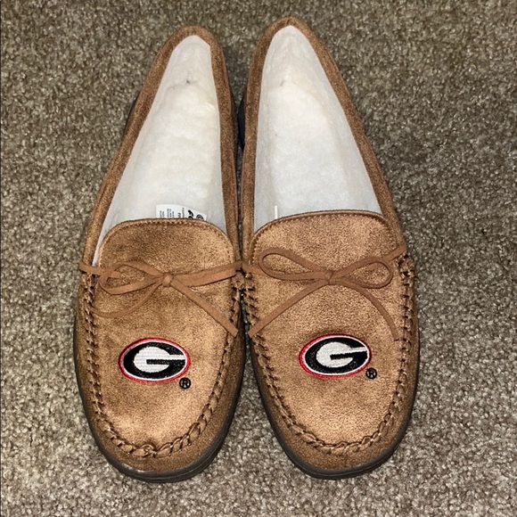 Georgia Bulldogs Brown Moccasins with Embroidered Logo New Condition! 9-10 Men’s - Picture 1 of 6